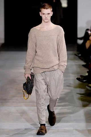 Look 16